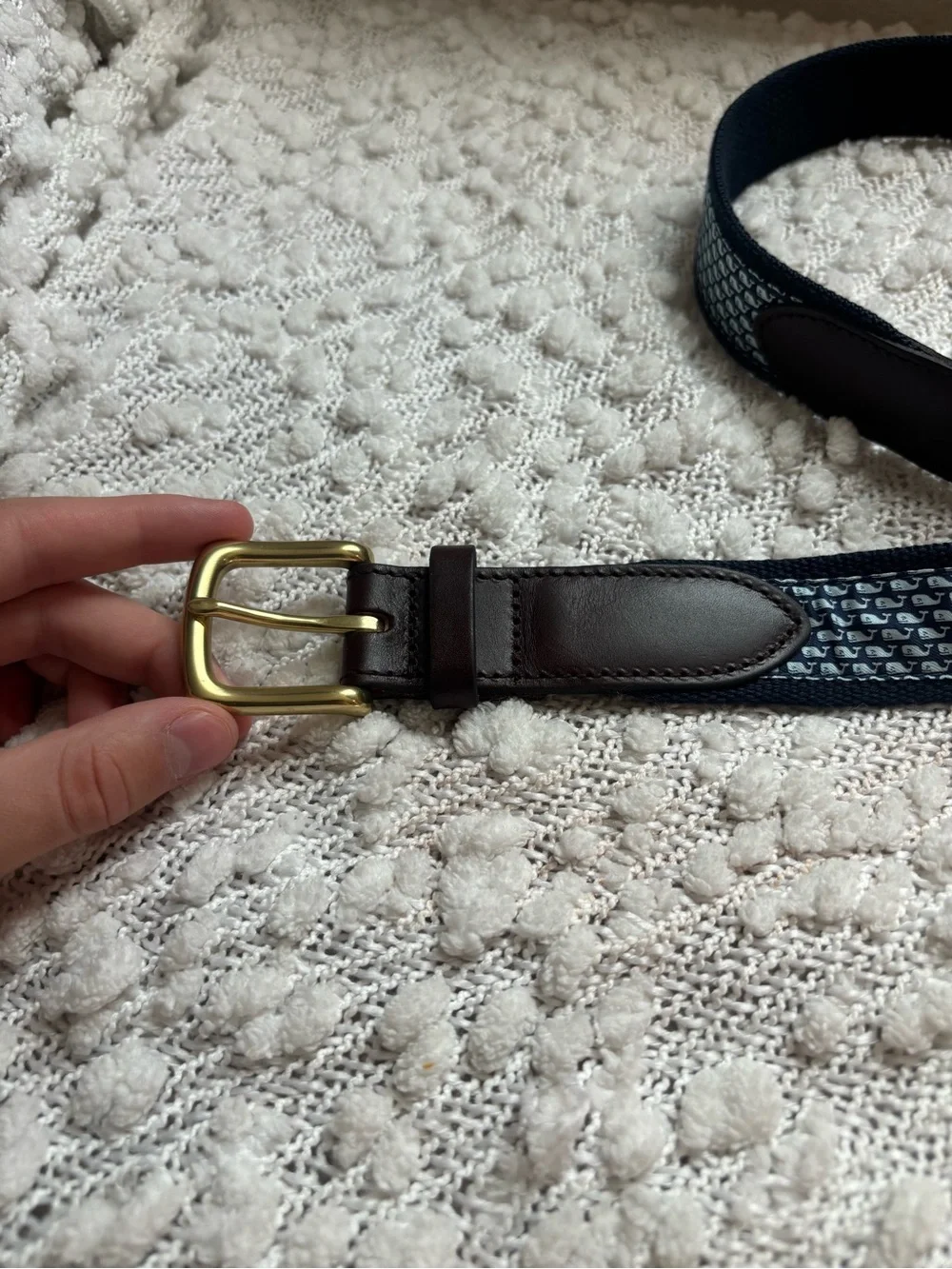 Men's Vineyard Vines Navy Patterned Web Belt with Gold Buckle (Never Worn) 34 In